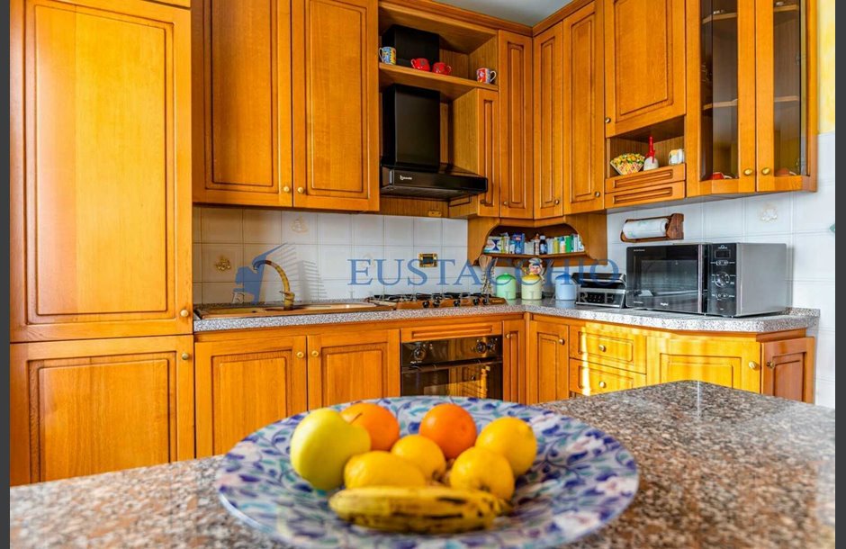 Vendita villa di testa con box doppio Treviolo - 315.000 € _JCI2573_tn