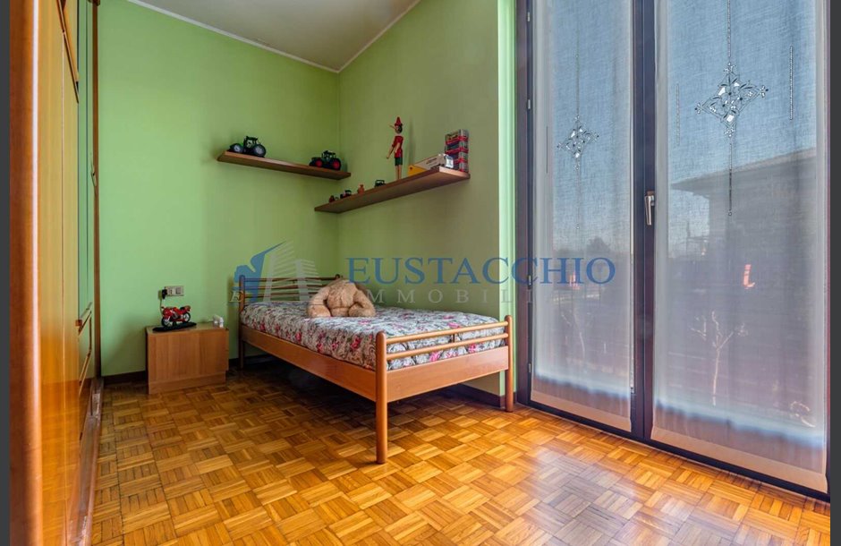 Vendita villa di testa con box doppio Treviolo - 315.000 € 4_tn