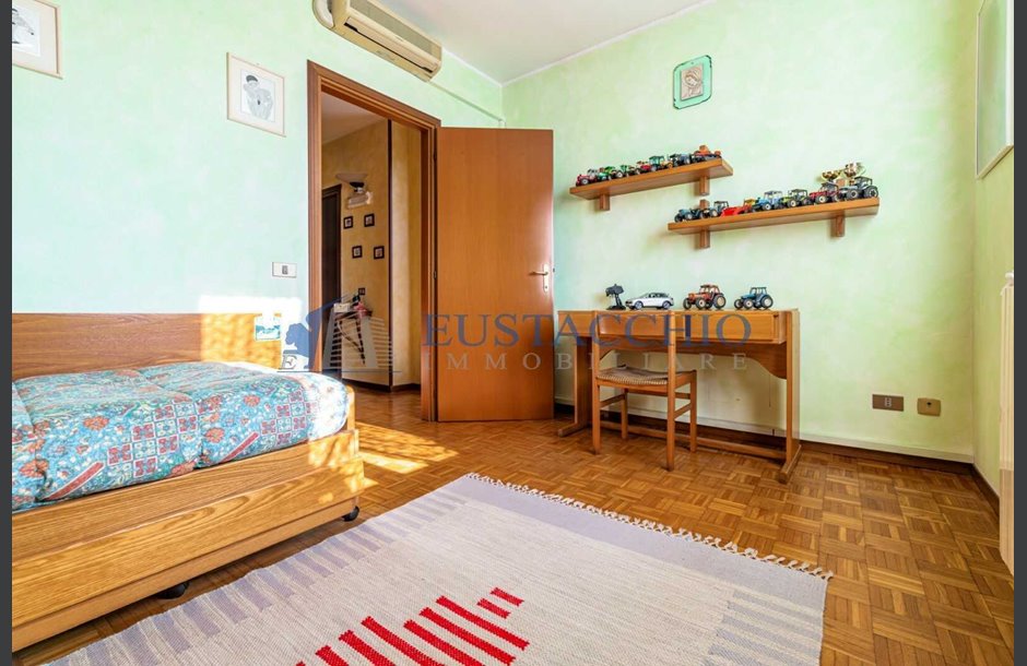 Vendita villa di testa con box doppio Treviolo - 315.000 € _JCI2582_tn