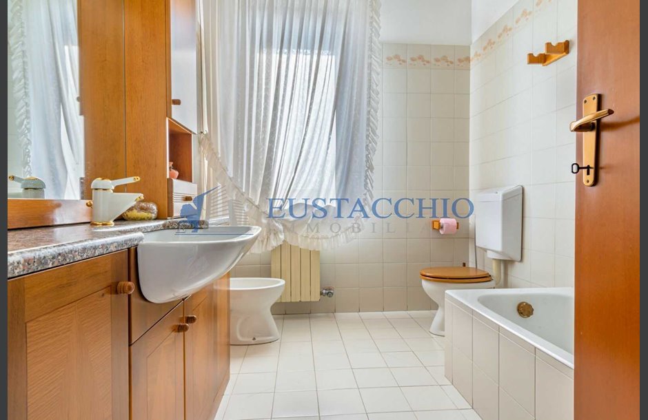 Vendita villa di testa con box doppio Treviolo - 315.000 € 8_tn