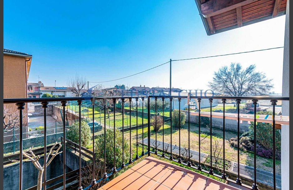 Vendita villa di testa con box doppio Treviolo - 315.000 € _JCI2596_tn