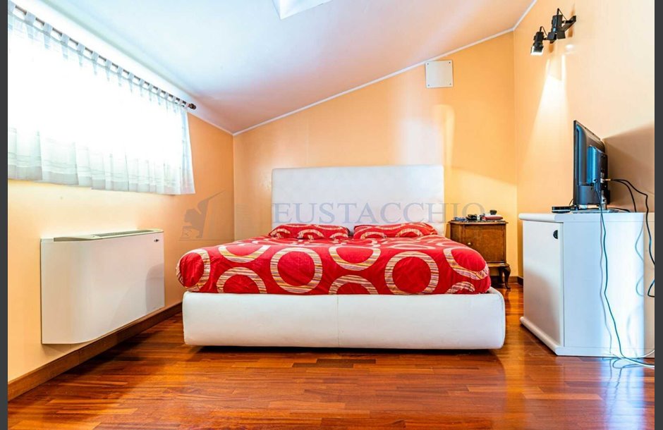 Vendita villa di testa con box doppio Orio al Serio - 315.000 € _JCI6185_tn