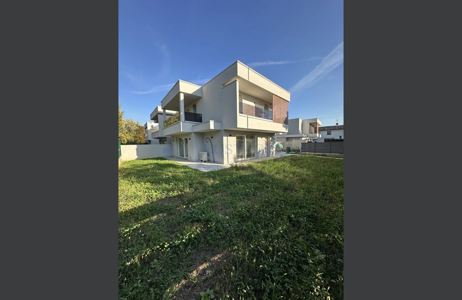 Nuovo sul mercato Nuova costruzione vendita villa cantiere Treviolo - 759.000 € IMG_7315_tn