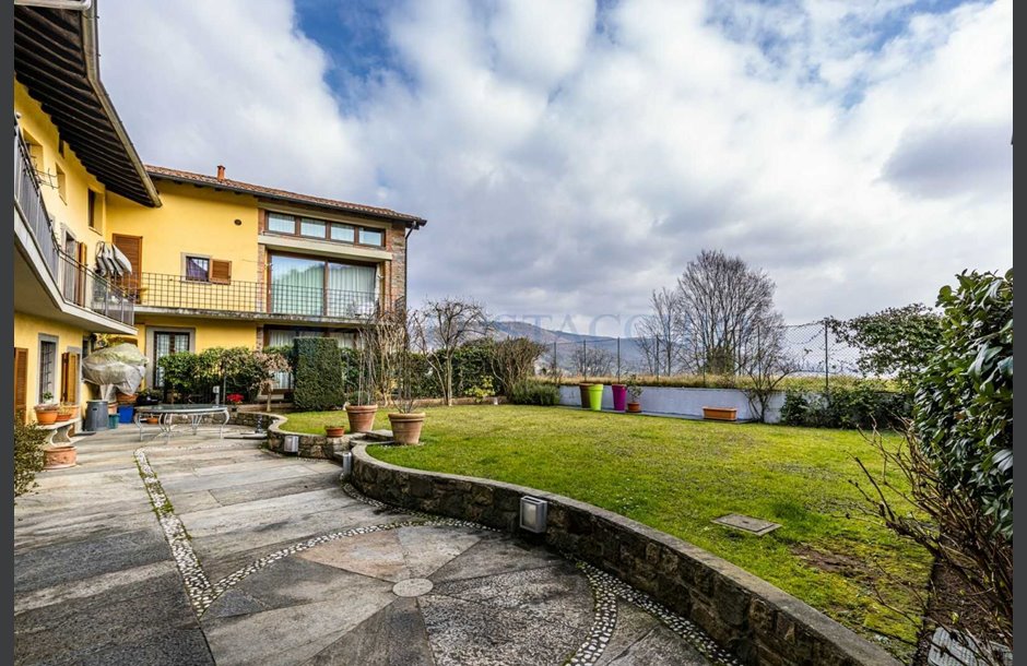 Vendita villa con box quadruplo ristrutturato Bergamo - trattativa riservata _JP11607_tn