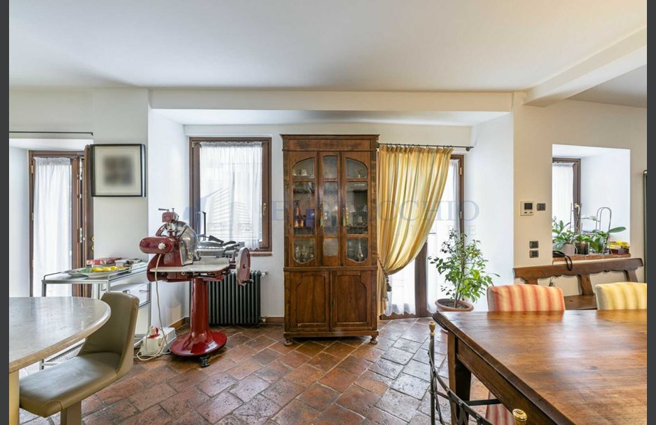 Vendita villa con box quadruplo ristrutturato Bergamo - trattativa riservata 3_tn-8