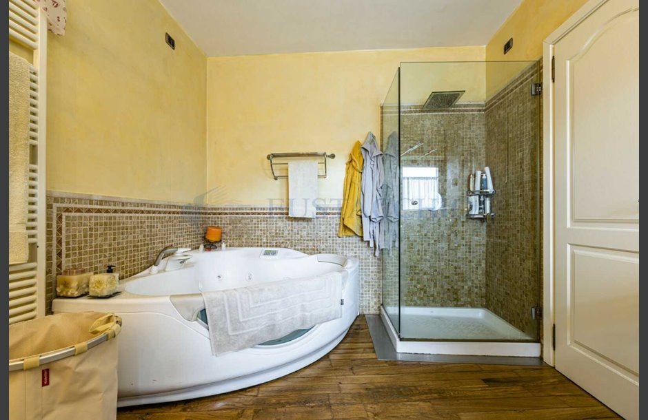 Vendita villa con box quadruplo ristrutturato Bergamo - trattativa riservata _JP11666_tn