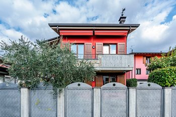 Nuovo sul mercato Vendita villa con box quadruplo Curno - 665.000 €