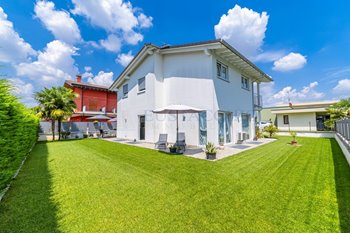 Vendita villa con box triplo Zanica - 599.000 €