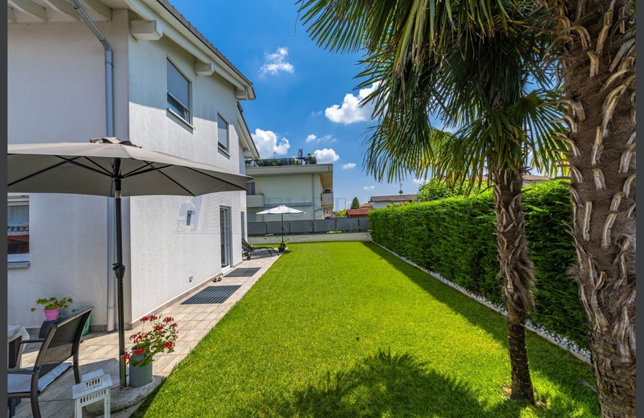 Vendita villa con box triplo Zanica - 599.000 € _JCI3940_tn