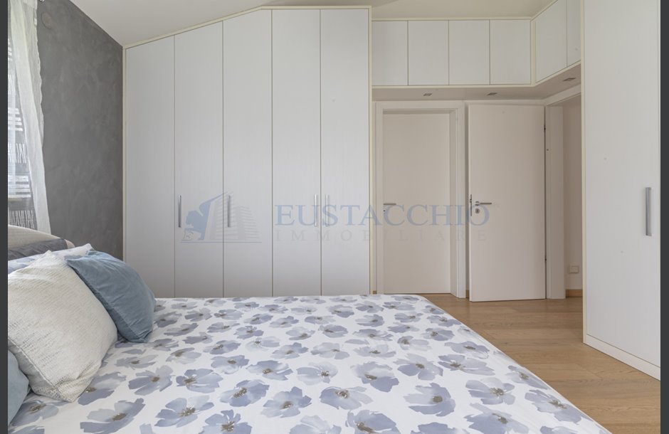 Vendita villa con box triplo Zanica - 599.000 € _JCI3884_tn