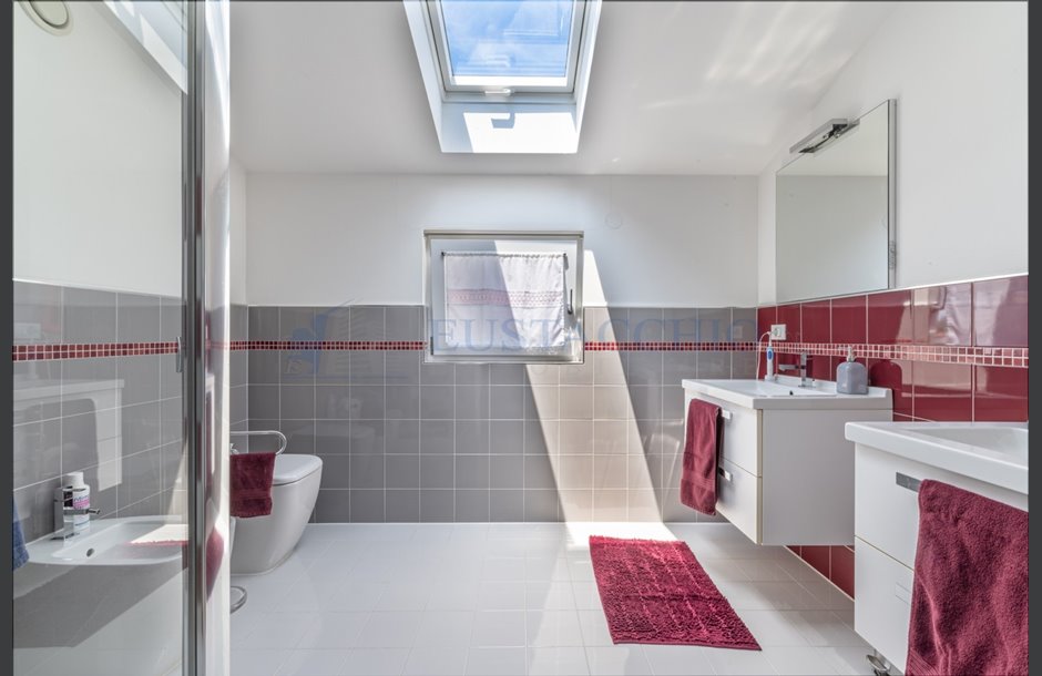 Vendita villa con box triplo Zanica - 599.000 € 4_tn-14