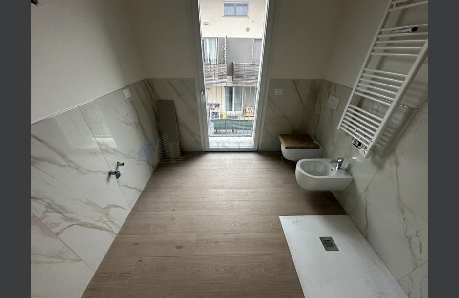 Vendita quadrilocale Bergamo - 340.000 € IMG_4848_tn