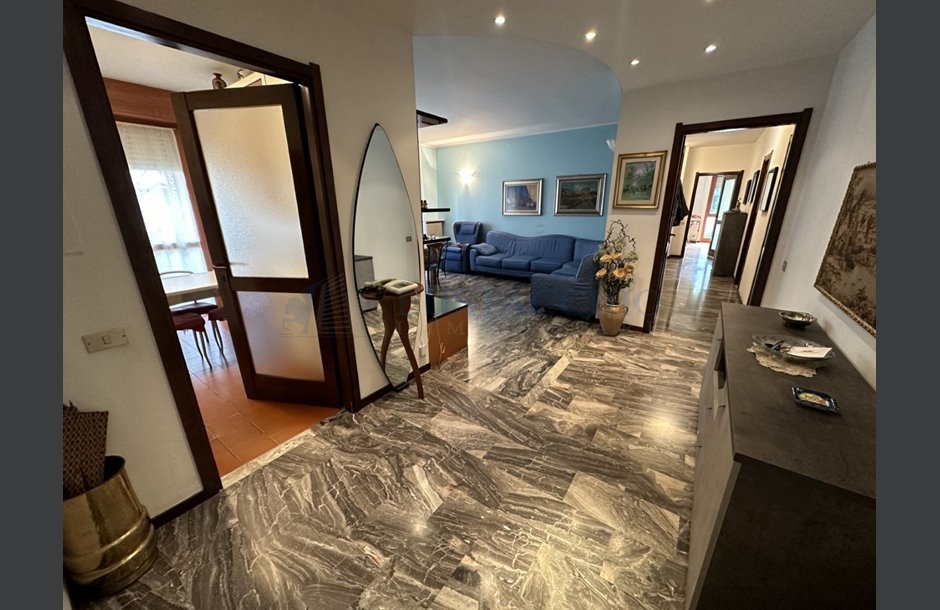 Vendita quadrilocale con box singolo ristrutturato Bergamo - 215.000 € IMG_5644_tn