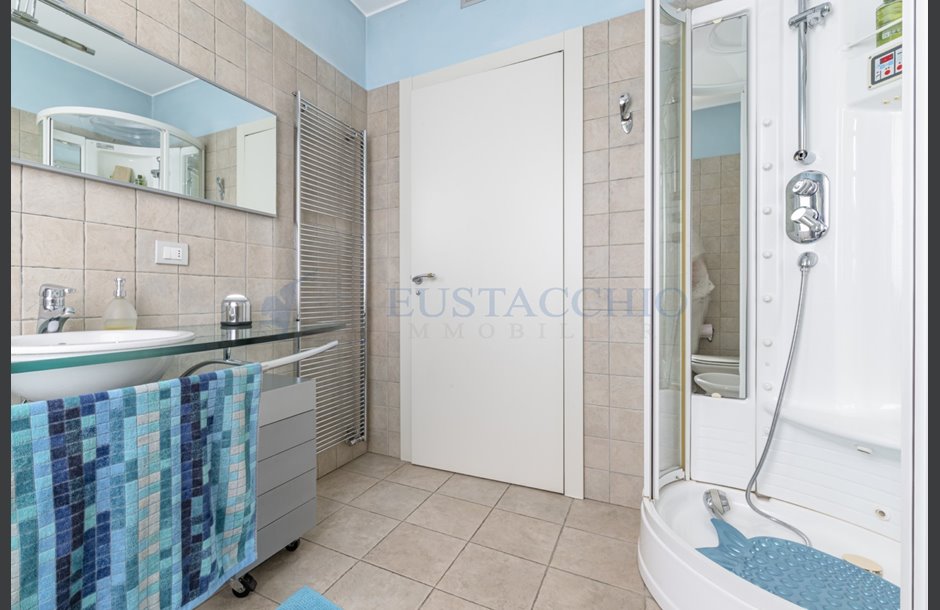 Vendita villa con box quadruplo Brembate di Sopra - 849.000 € _JCI2838_tn